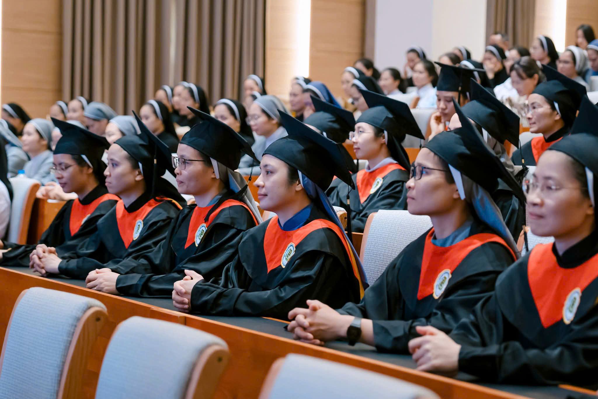 Hoc Vien Hoc Vien Than Hoc Thanh Phero Le Tuy