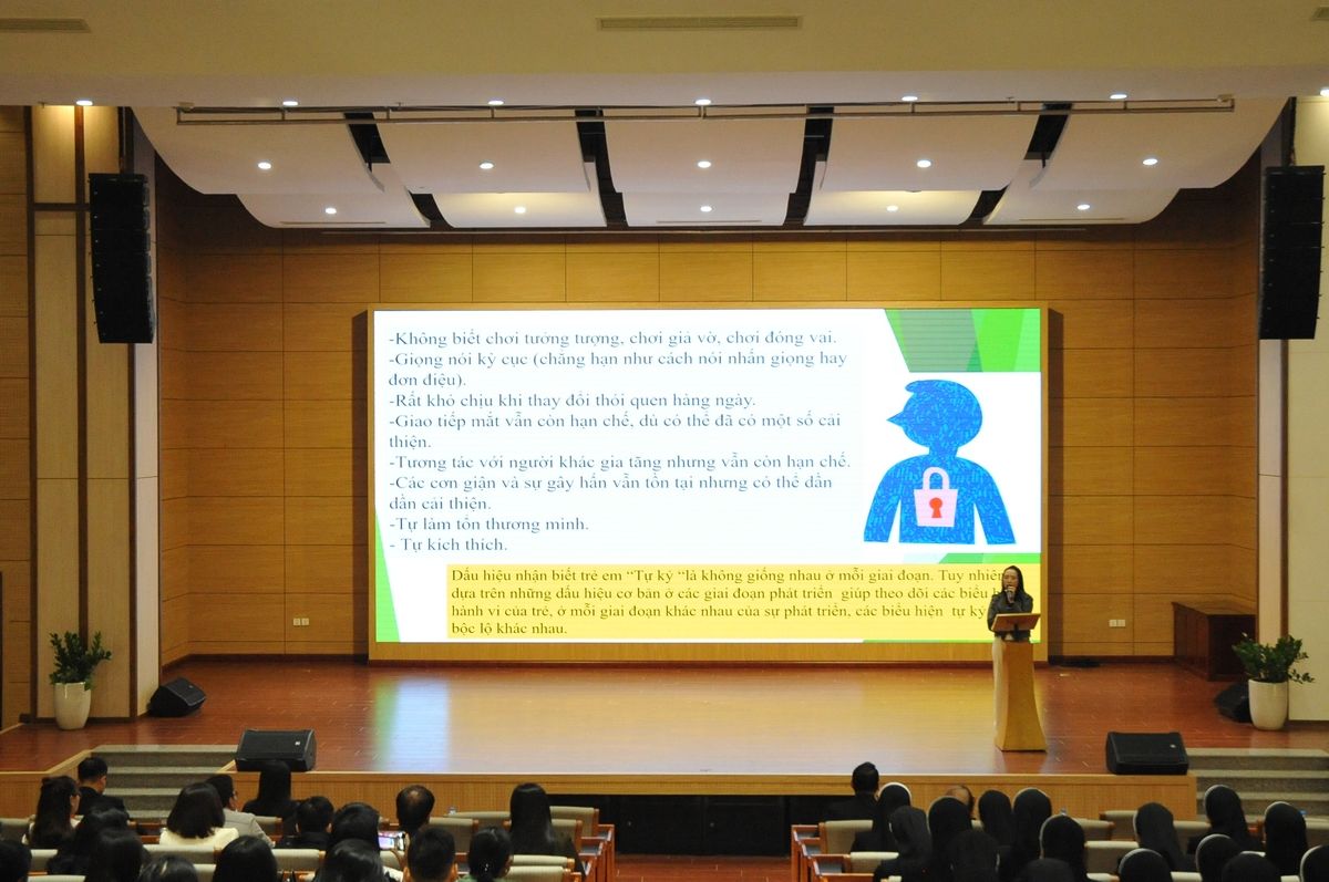 Hội Thảo Học Viện Thần Học Phêrô Lê Tùy Tháng 11 2025 Diễn Giả Mai Thị Anh (toàn Cảnh)